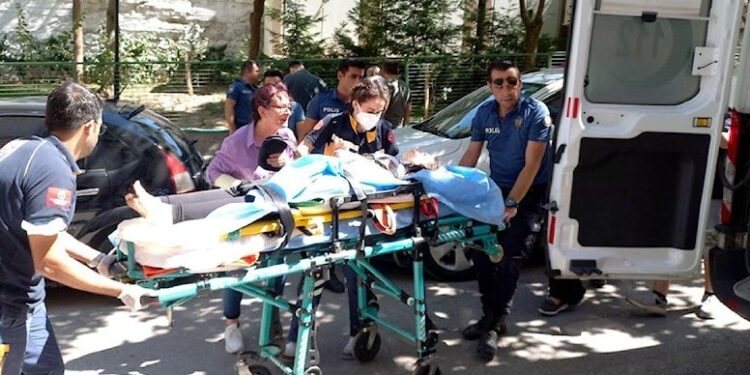 Kızı kaçırılmaya çalışılan anne feryat etti