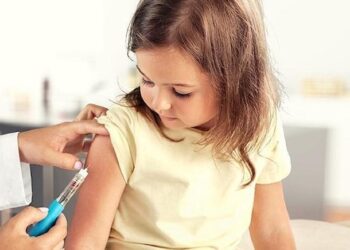 Okullar açıldı, TTB aşıyı hatırlattı