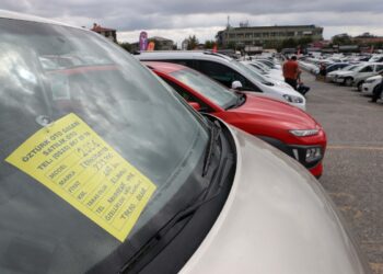 İkinci el otomobil satışında şok! Bıçak gibi kesildi